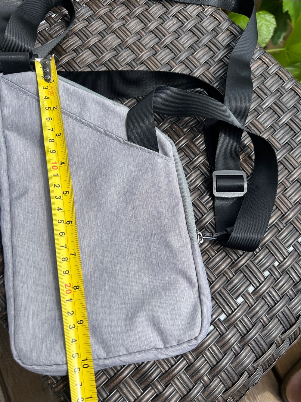 Travelon Light Gray Men's Sling Belt Bag with Black Strap - Picture 4 of 9